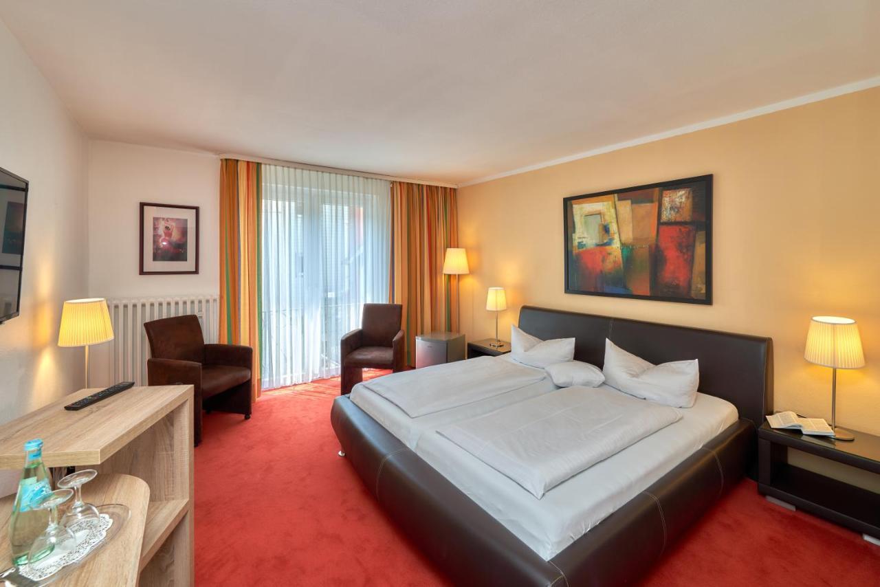 Park-Hotel Verbandsgemeinde Traben-Trarbach Buitenkant foto