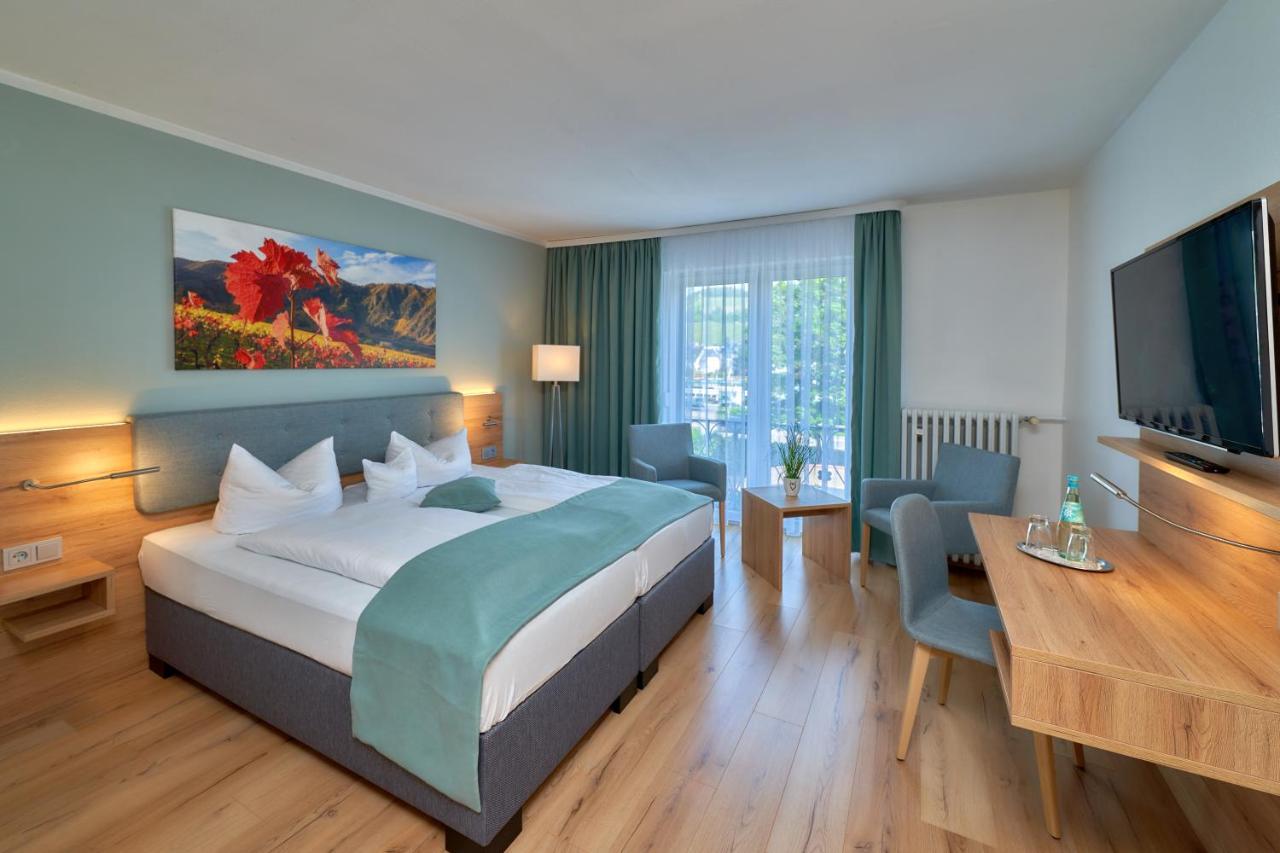 Park-Hotel Verbandsgemeinde Traben-Trarbach Buitenkant foto